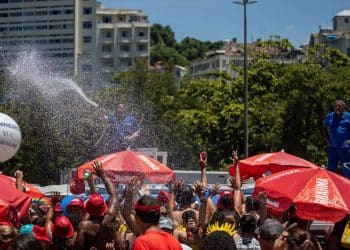 Folia, festa, foliões