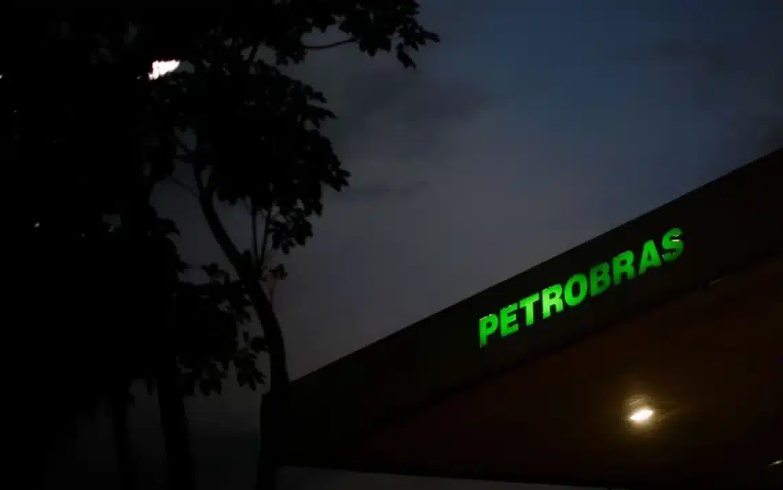 petróleo, energia, combustível;