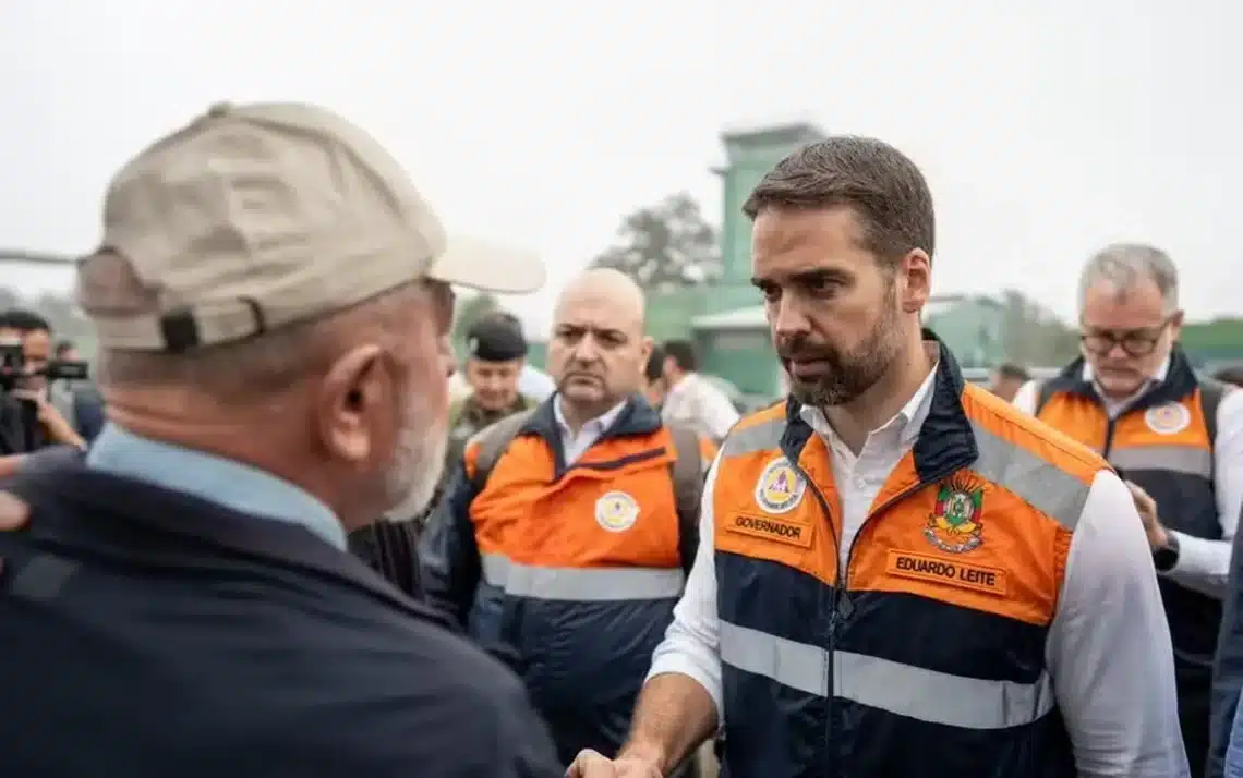 assistência federal, apoio federal;