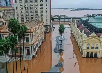 águapotável, águatratada, inundação, enfrentes, chuva, temporais;