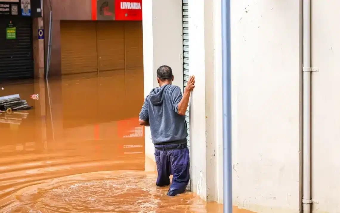 doença infecciosa febril, doença aguda;