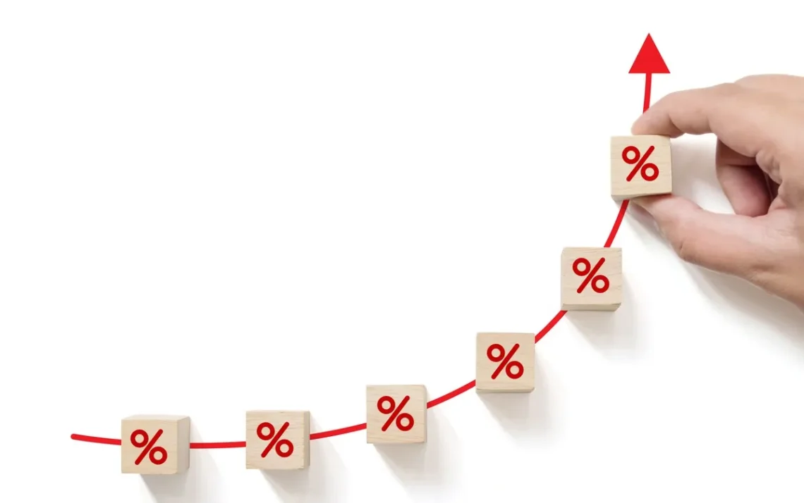 taxas, juros, investimento;