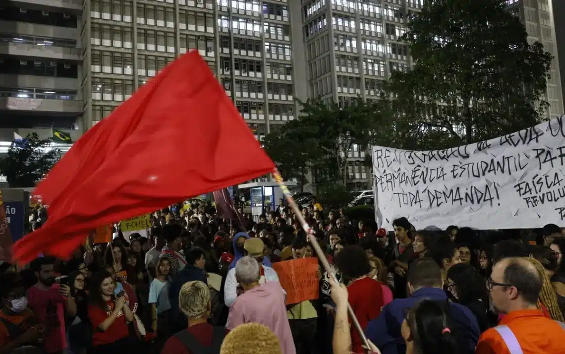 manifestação, protesto, movimento