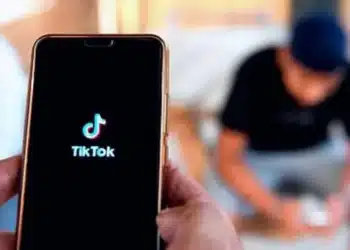 Consumidores, Utilizadores, Jovens usuários, Usuários do TikTok';