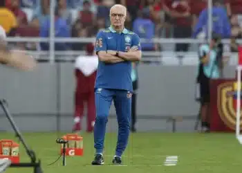 Seleção, uma, sorte melhor, uma, equipe, uma, vitória, um, resultado melhor;