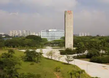 instituições, universidades, faculdades