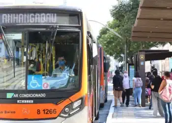 ônibus, metrô, trens, sistema, de transportes.;