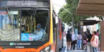 ônibus, metrô, trens, sistema, de transportes.;