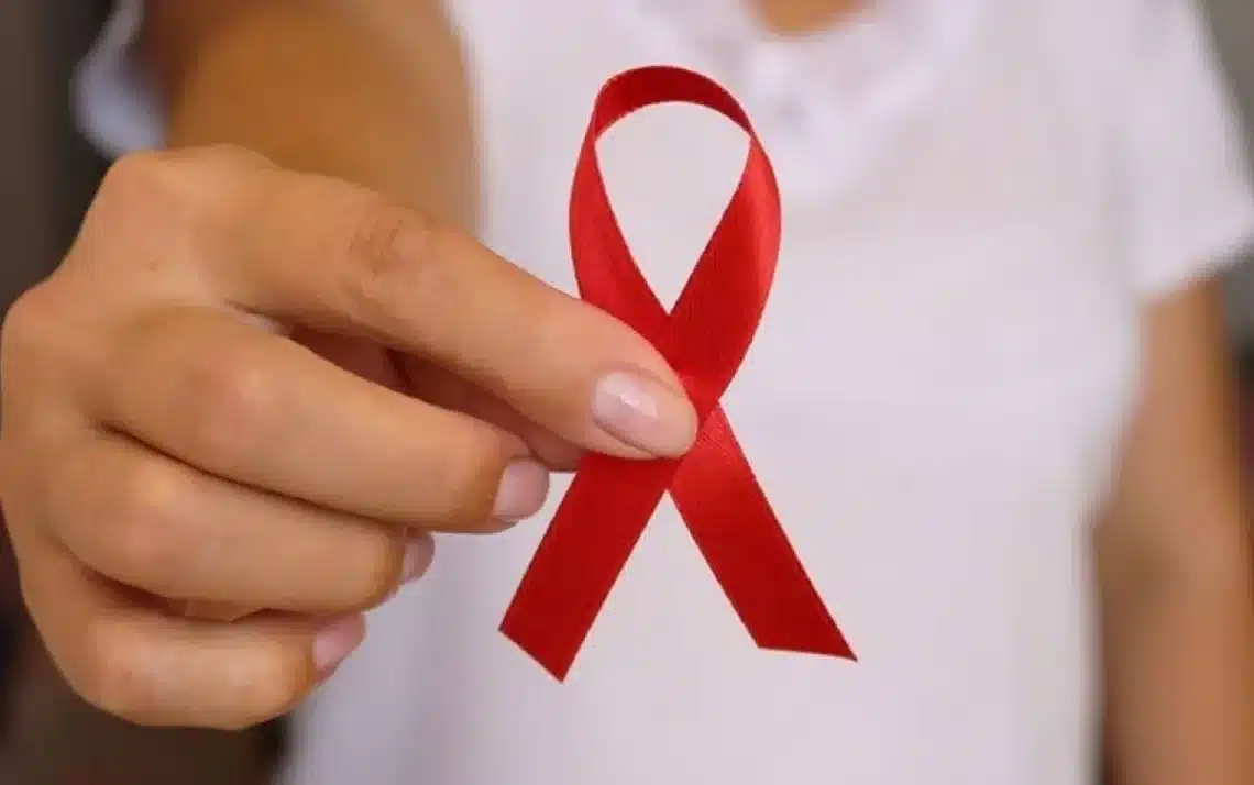 gratuito, pessoas, vivendo com, HIV