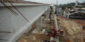 trabalhadores, movimento, paralisação, assembleia;