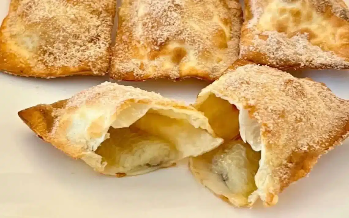 pastel, airfryer, massa, açúcar, canela, limão; ;