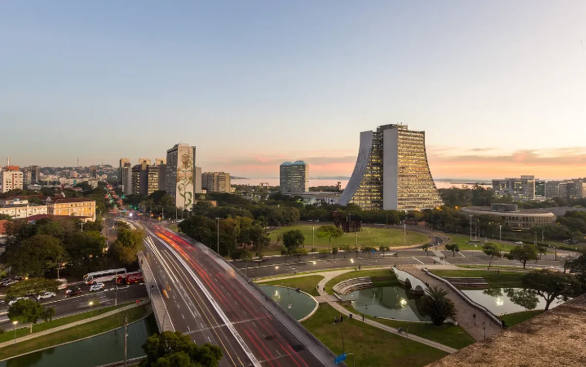 controle de enchentes, segurança das cidades, prevenção de enchentes;